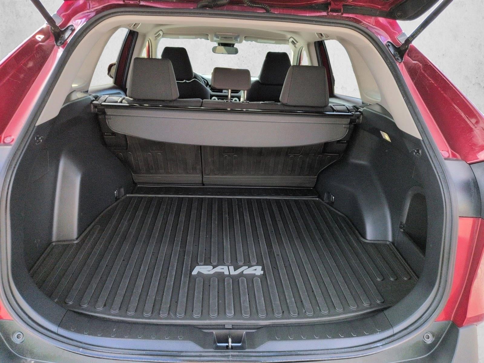 2022 Toyota RAV4 Hybrid LE AWD (Natl)