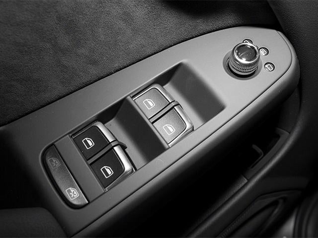 2014 Audi A4 4dr Sdn Man quattro 2.0T Prestige