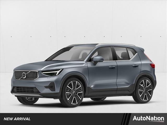 2023 Volvo XC40 B5 AWD Ultimate Dark Theme