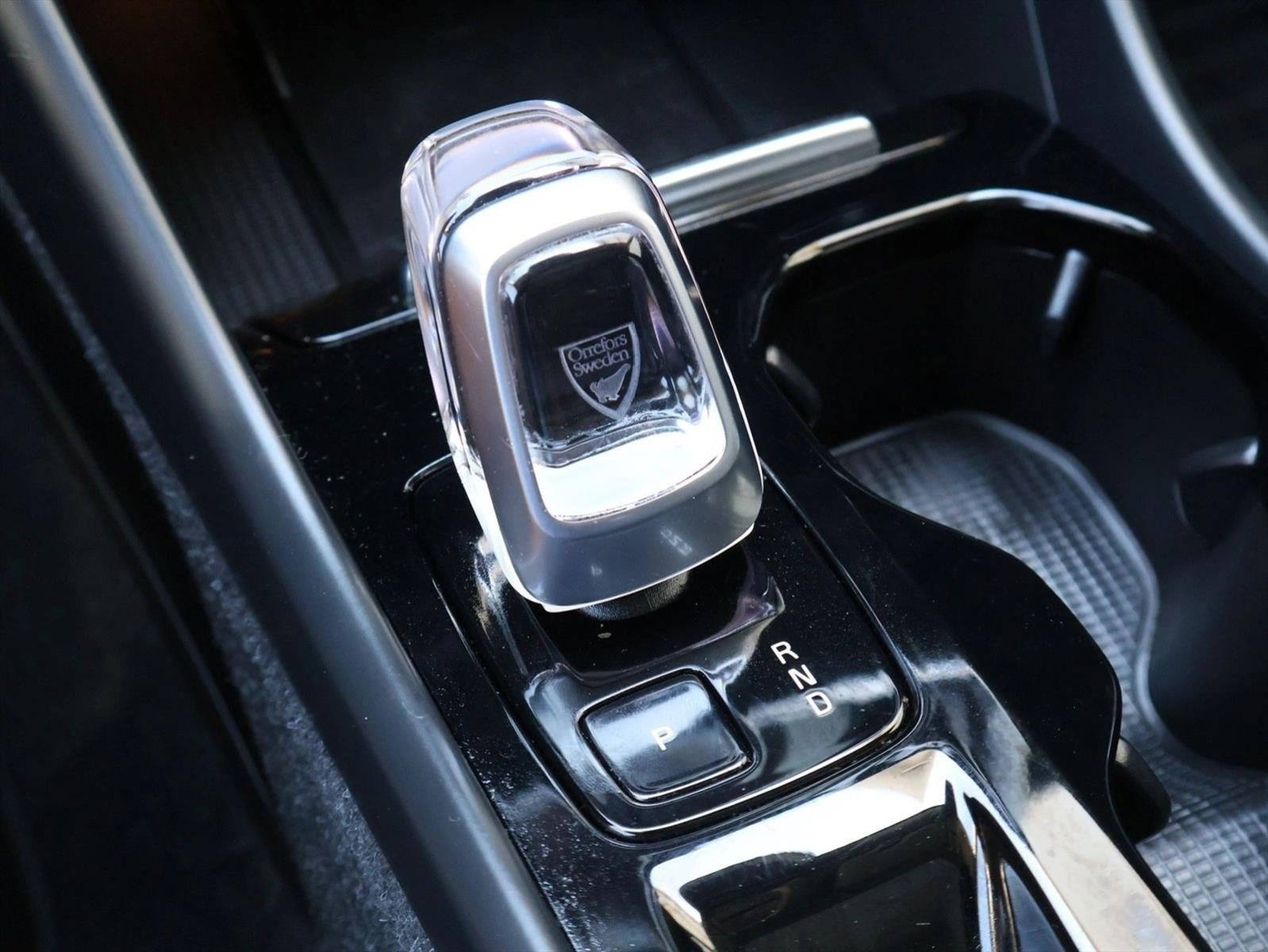 2023 Volvo XC40 B5 AWD Ultimate Dark Theme