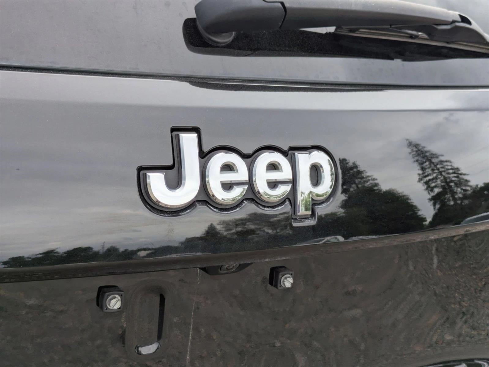 2021 Jeep Grand Cherokee Laredo E 4x4