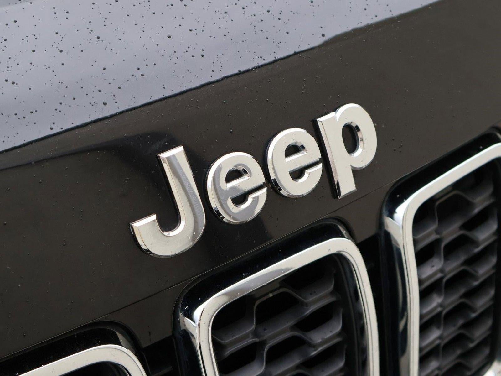2021 Jeep Grand Cherokee Laredo E 4x4