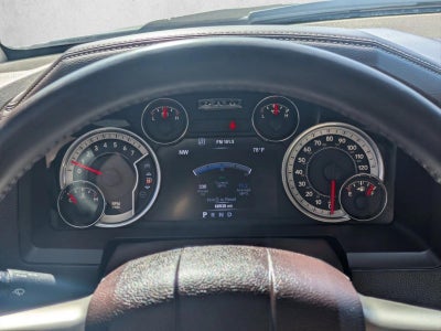 2017 RAM 1500 Laramie 4x2 Crew Cab 5'7" Box