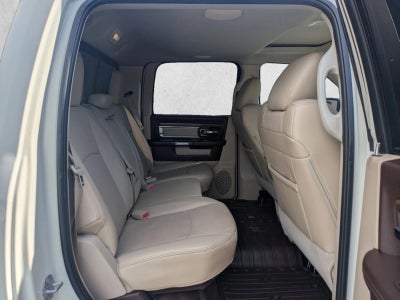 2017 RAM 1500 Laramie 4x2 Crew Cab 5'7" Box