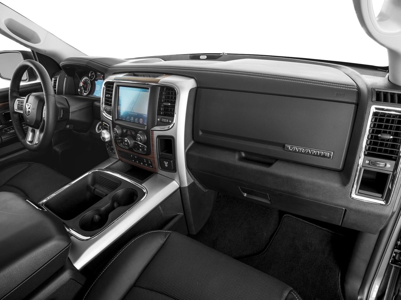 2017 RAM 1500 Laramie 4x2 Crew Cab 5'7" Box