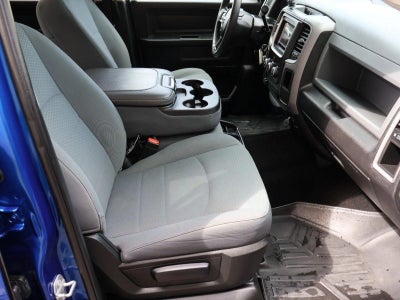 2018 RAM 1500 Express 4x4 Crew Cab 5'7" Box