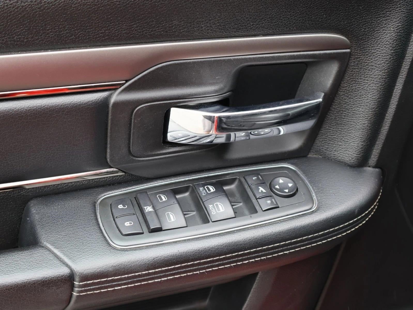 2014 RAM 1500 4WD Crew Cab 5.7 Ft Box Sport