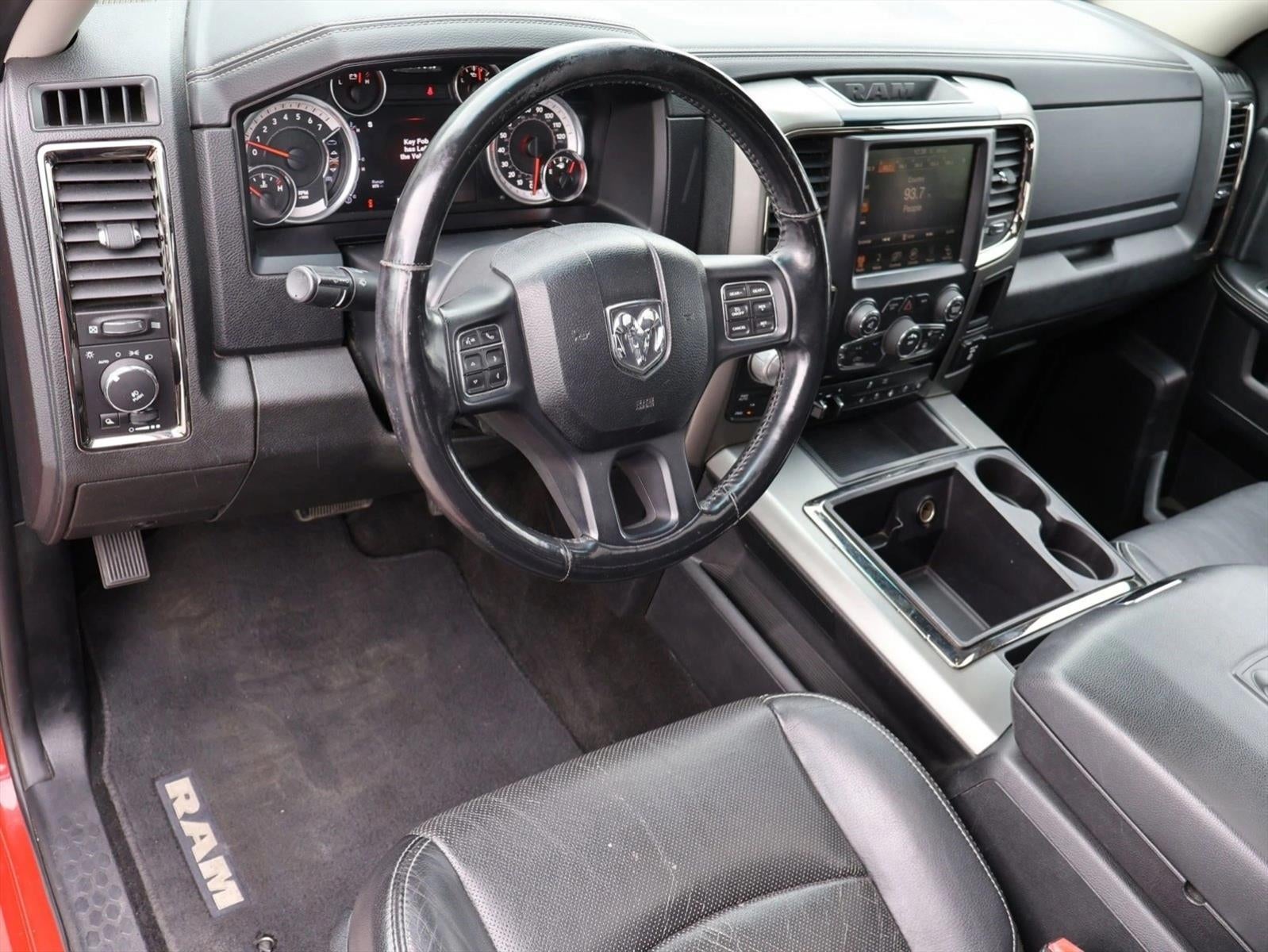 2014 RAM 1500 4WD Crew Cab 5.7 Ft Box Sport