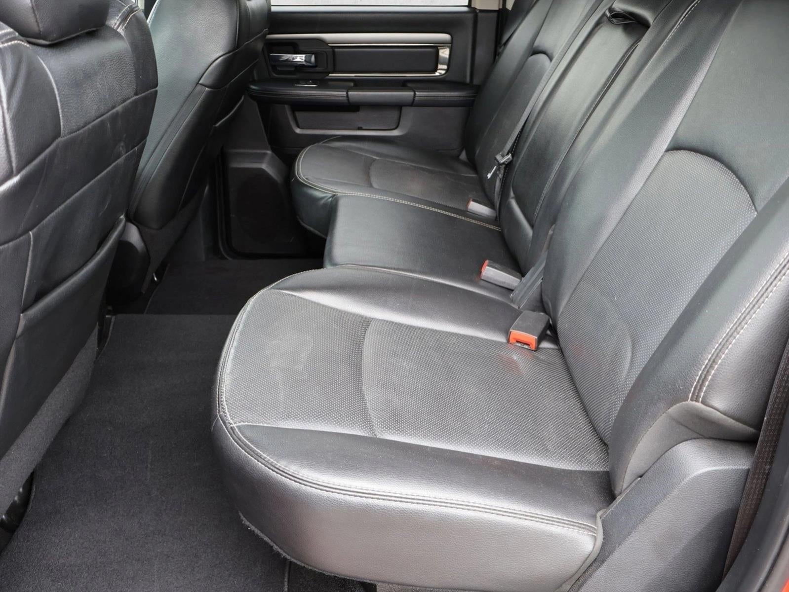 2014 RAM 1500 4WD Crew Cab 5.7 Ft Box Sport