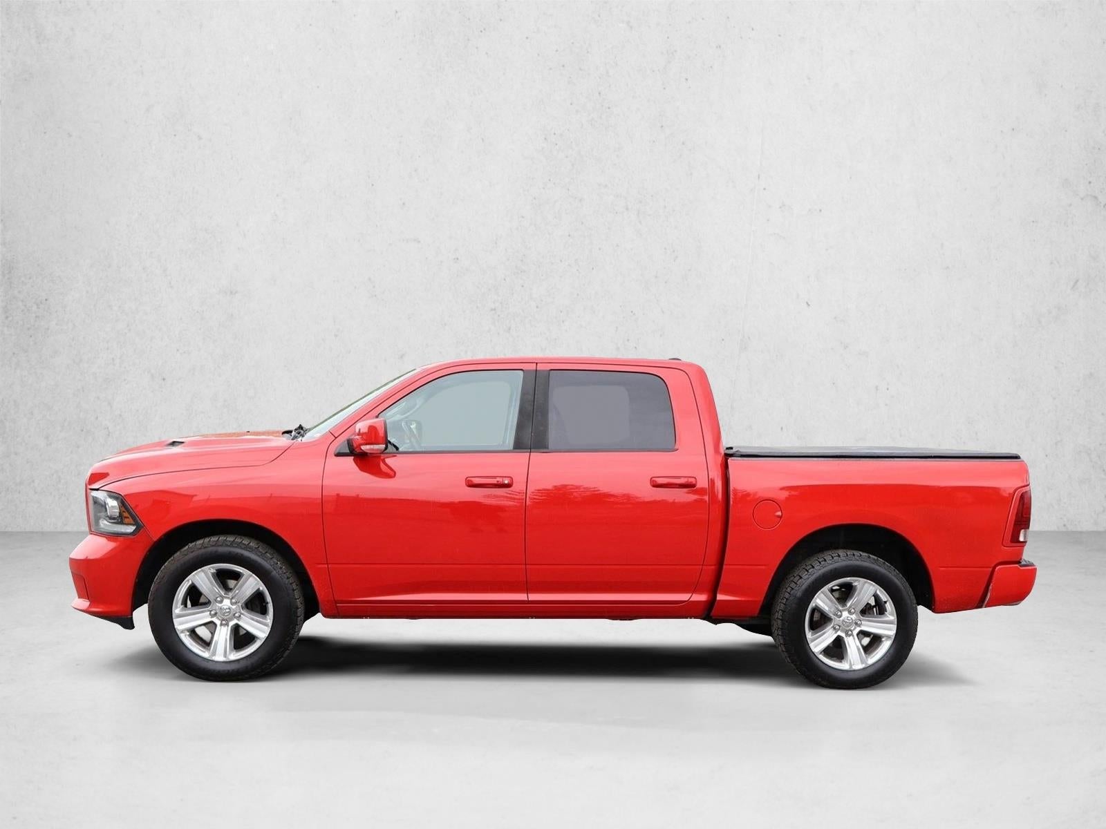 2014 RAM 1500 4WD Crew Cab 5.7 Ft Box Sport