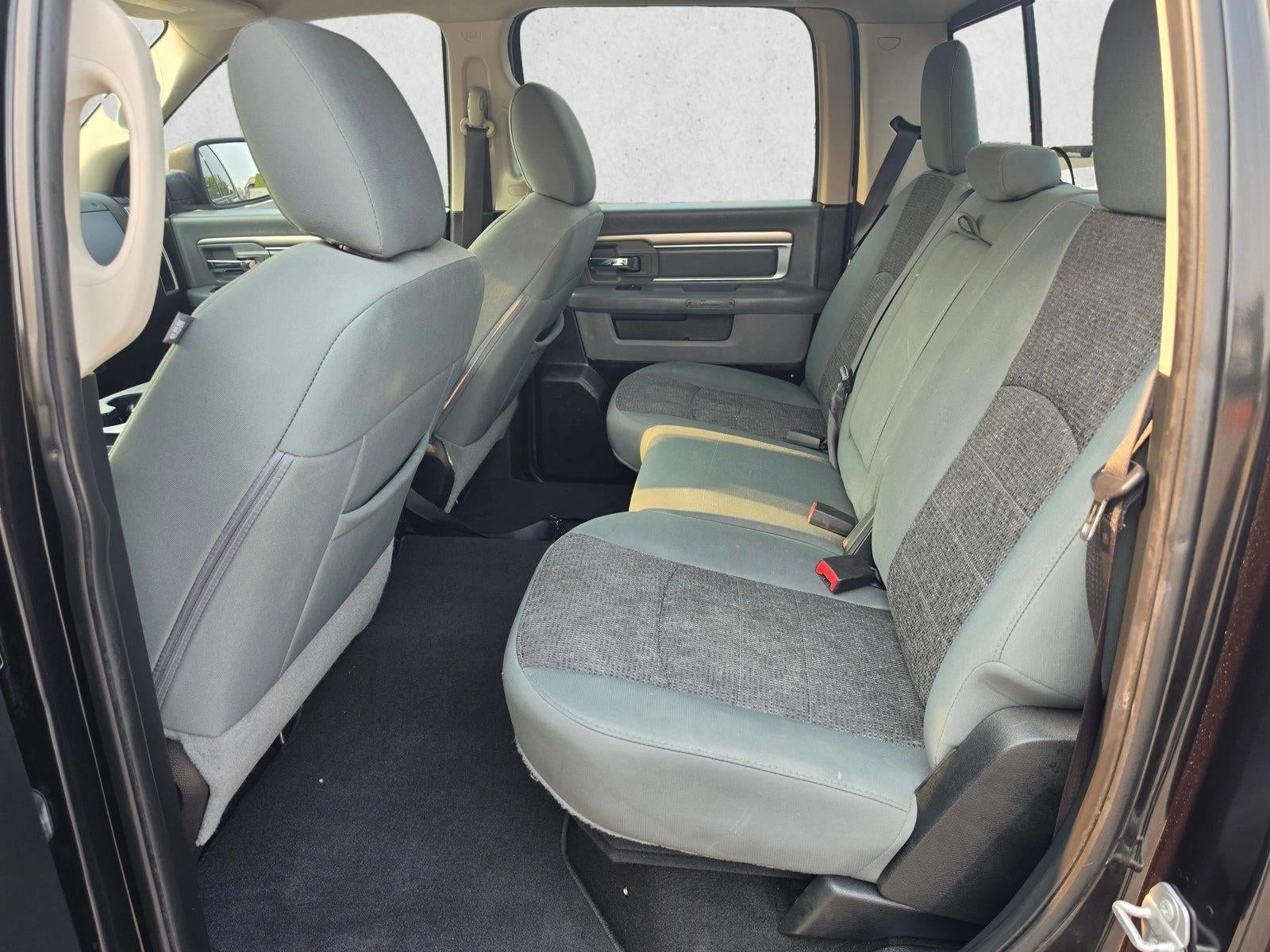 2018 RAM 1500 Big Horn 4x4 Crew Cab 6'4" Box