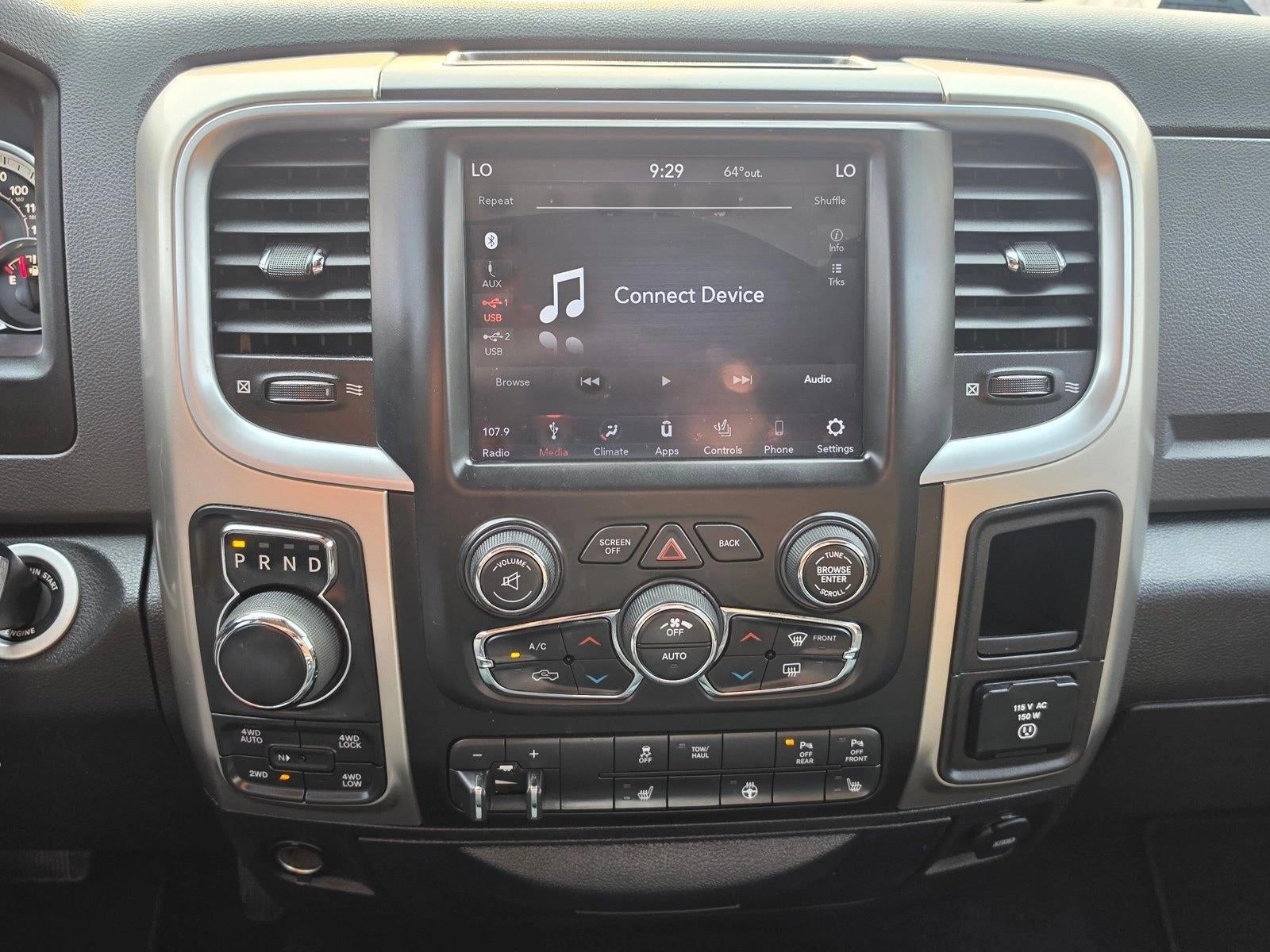 2018 RAM 1500 Big Horn 4x4 Crew Cab 6'4" Box