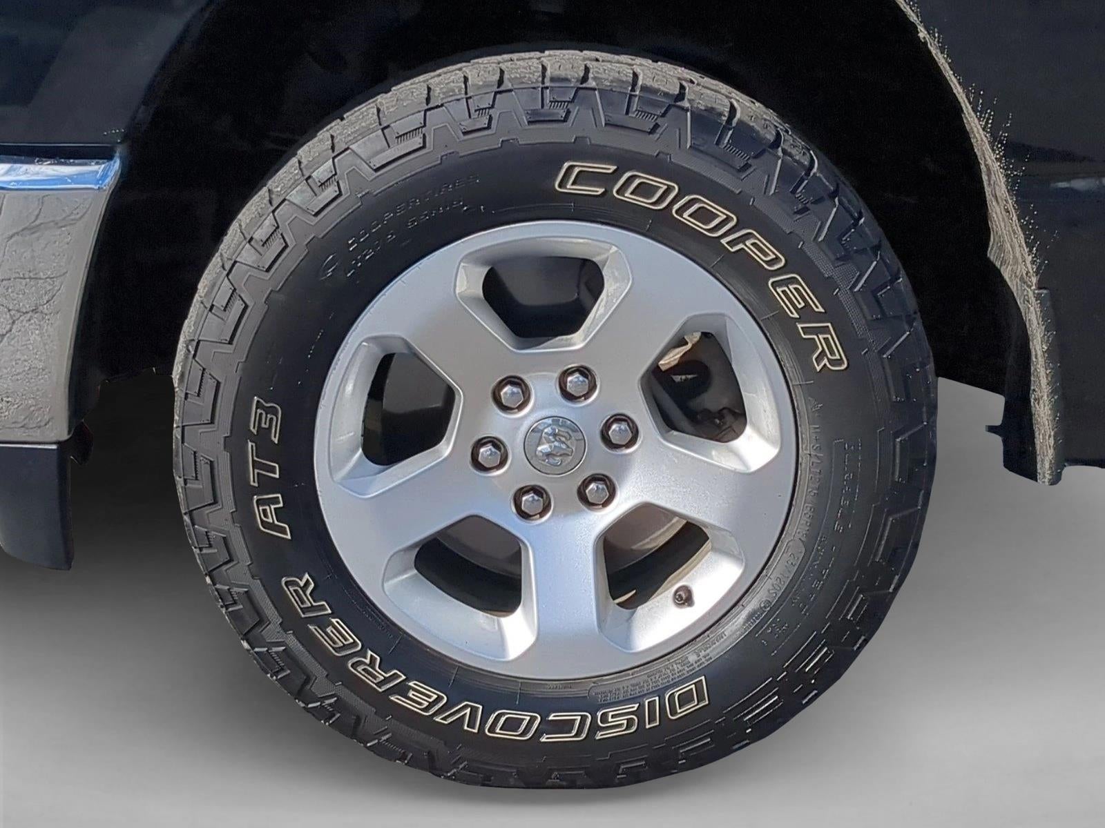 2019 RAM 1500 Big Horn/Lone Star 4x4 Crew Cab 5'7" Box