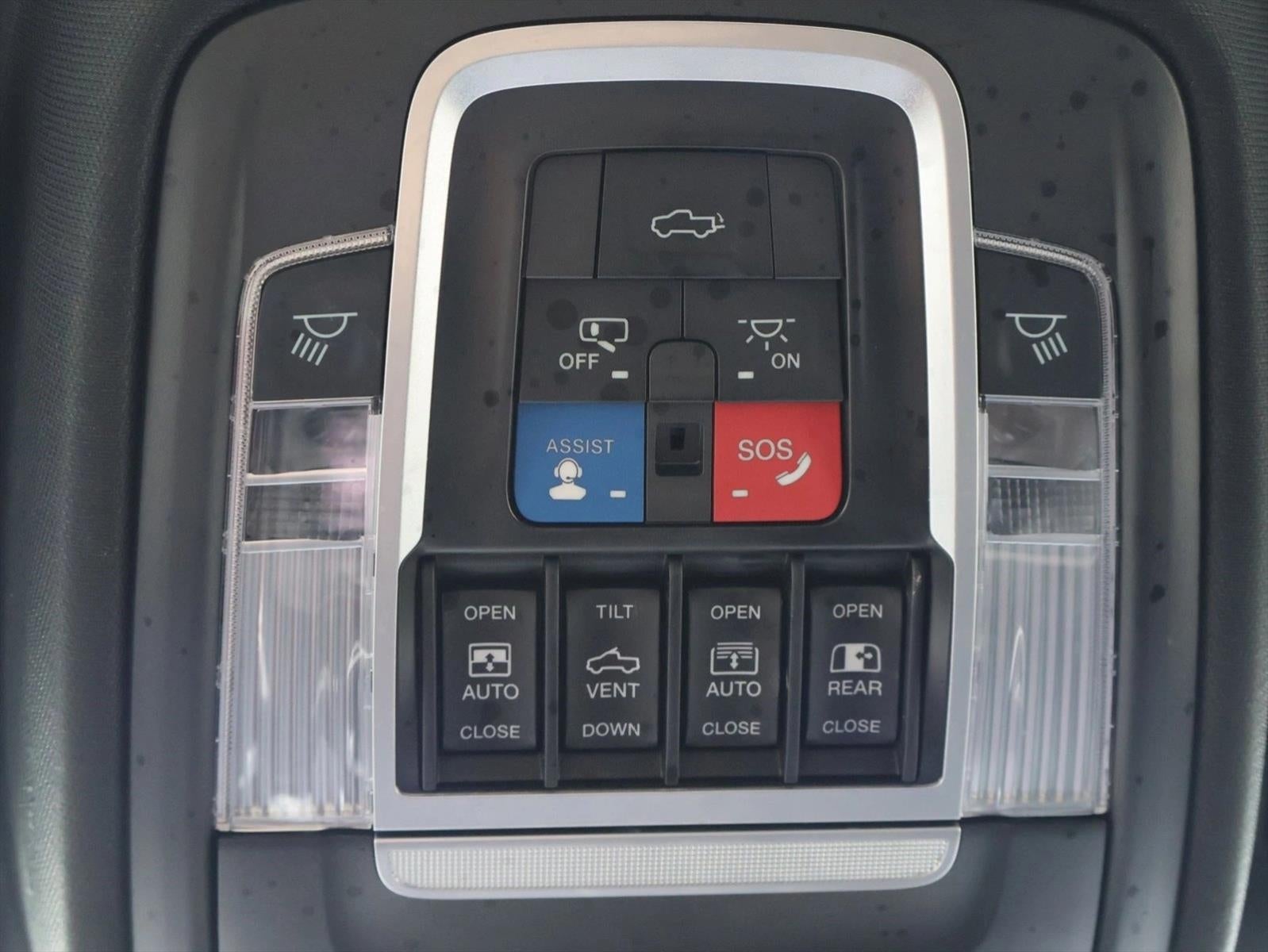 2022 RAM 1500 Limited 4x4 Crew Cab 5'7" Box