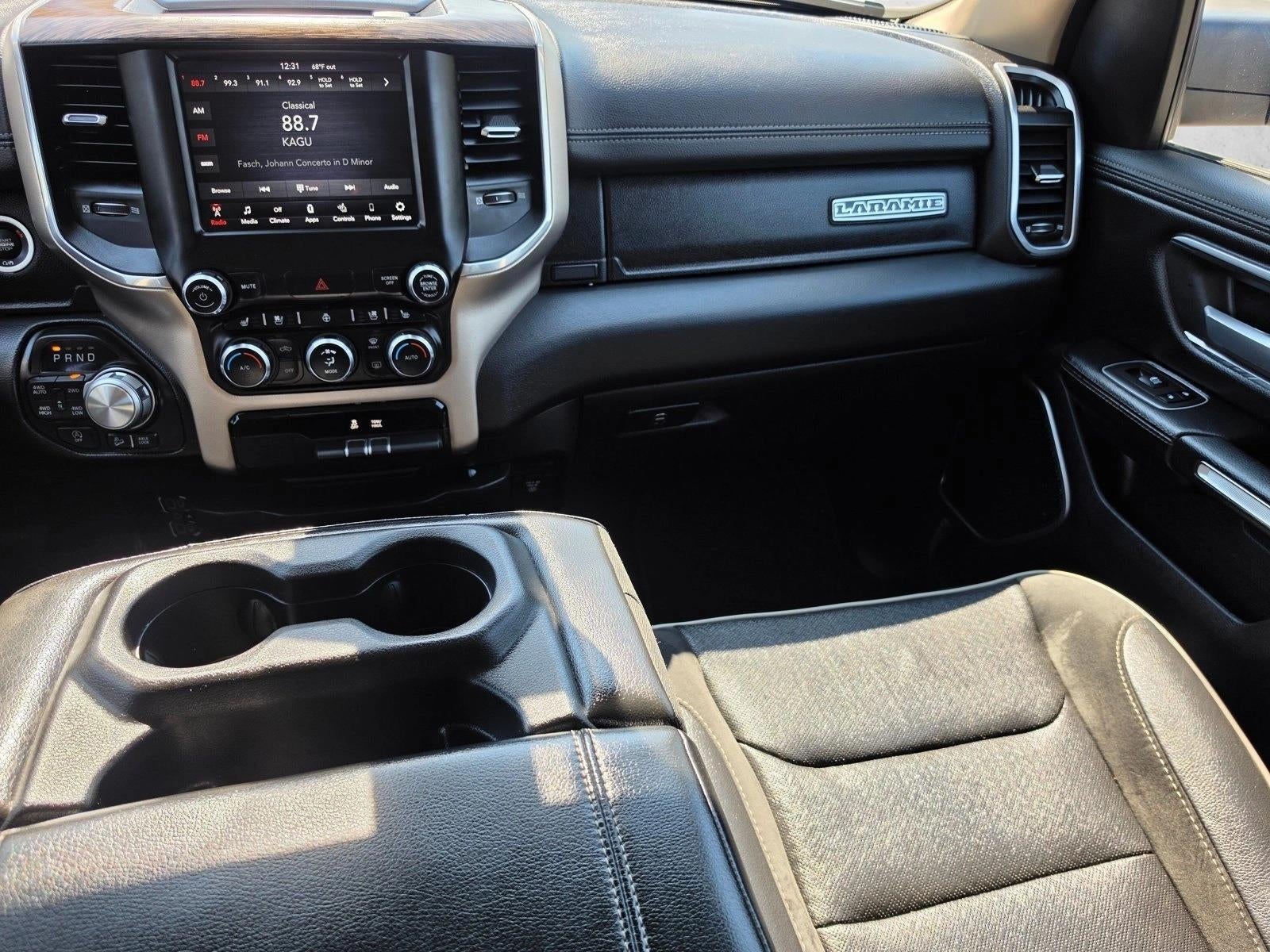 2020 RAM 1500 Laramie 4x4 Crew Cab 5'7" Box