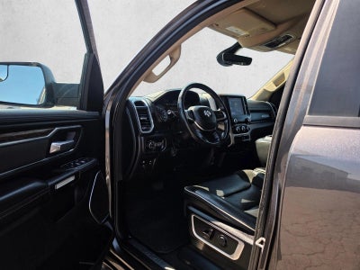 2020 RAM 1500 Laramie 4x4 Crew Cab 5'7" Box