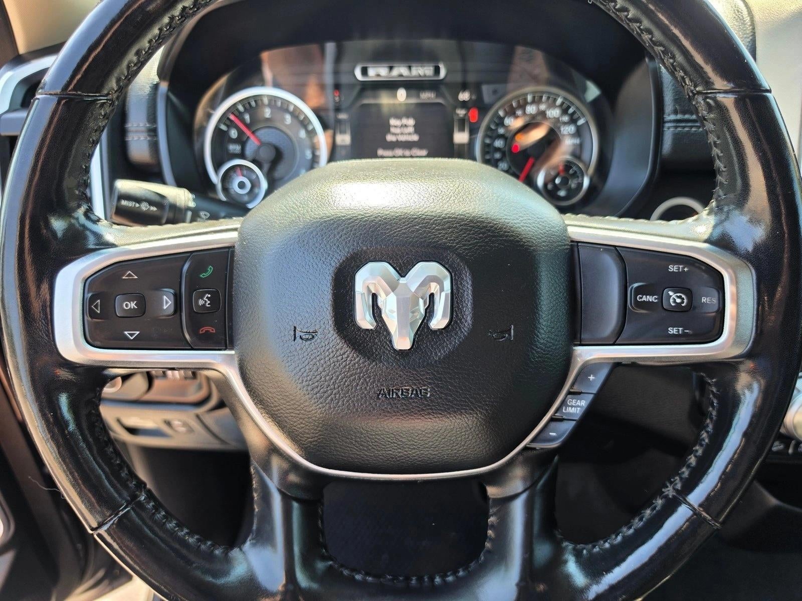 2020 RAM 1500 Laramie 4x4 Crew Cab 5'7" Box