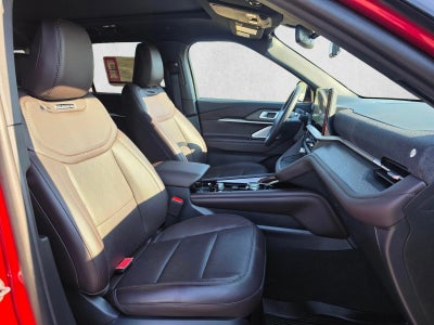 2025 Ford Explorer Platinum 4WD