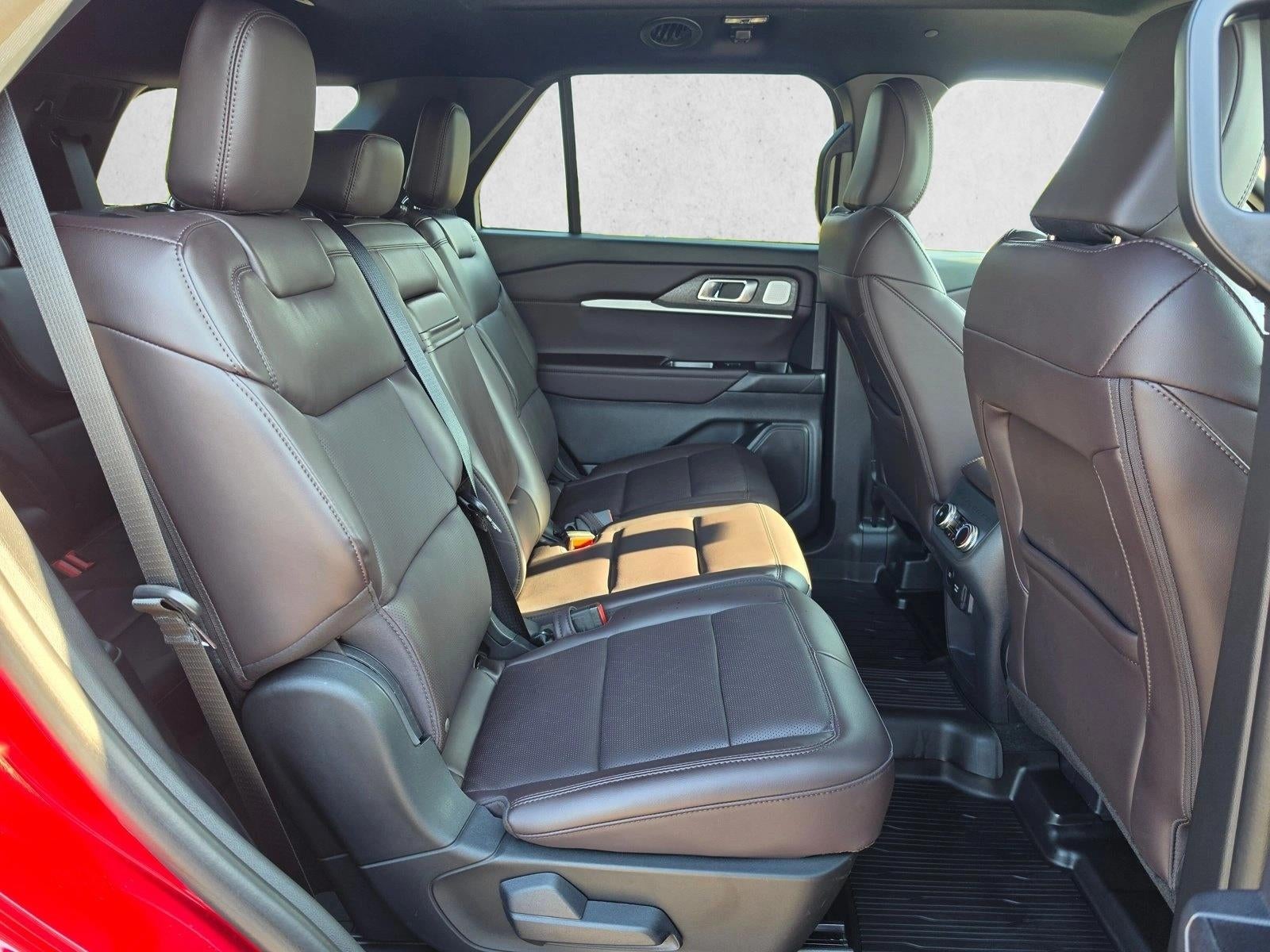 2025 Ford Explorer Platinum 4WD