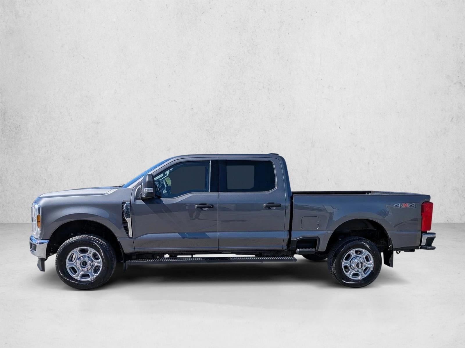 2025 Ford Super Duty F-350 SRW XLT 4WD Crew Cab 6.75' Box