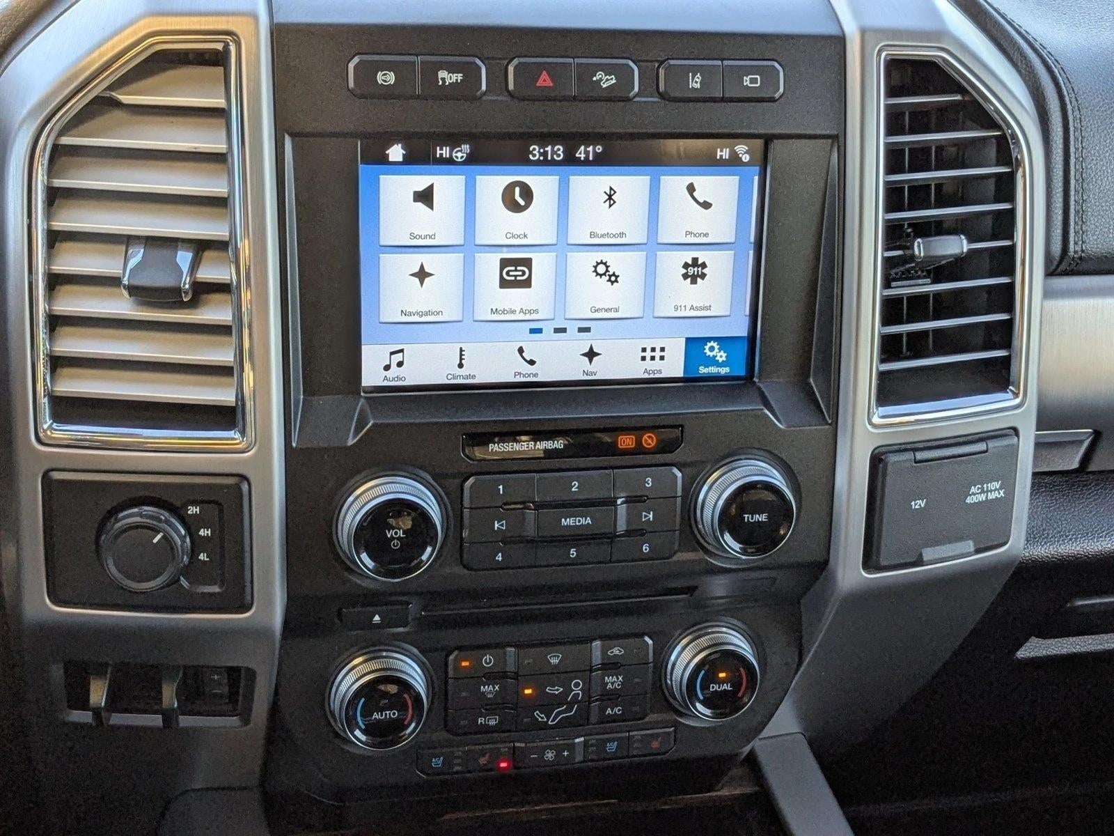 2017 Ford Super Duty F-450 DRW Platinum 4WD Crew Cab 8' Box