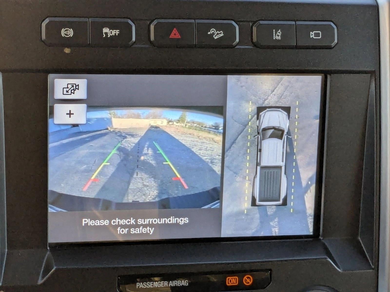 2017 Ford Super Duty F-450 DRW Platinum 4WD Crew Cab 8' Box