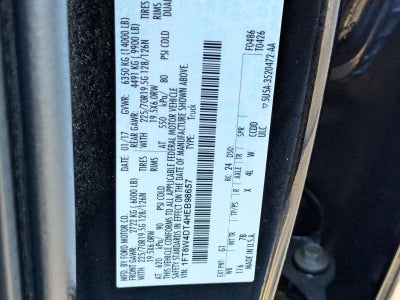 2017 Ford Super Duty F-450 DRW Platinum 4WD Crew Cab 8' Box