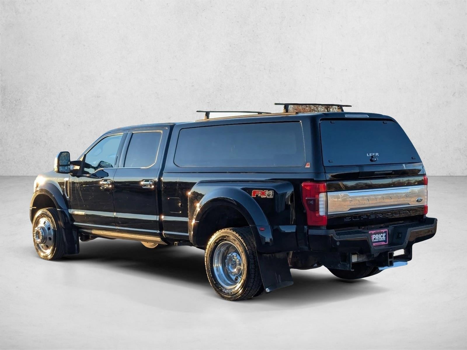 2017 Ford Super Duty F-450 DRW Platinum 4WD Crew Cab 8' Box