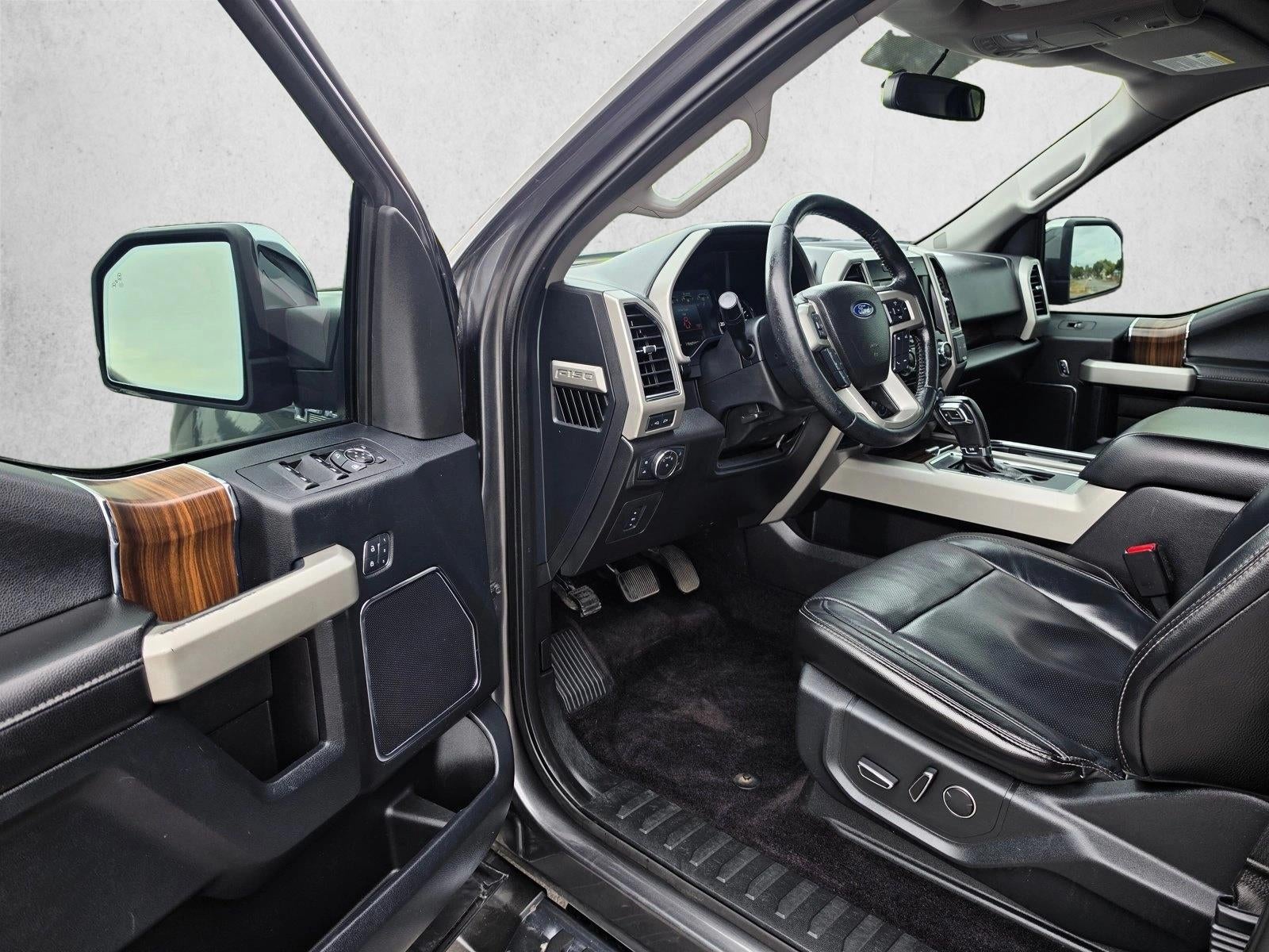 2017 Ford F-150 Lariat 4WD SuperCrew 5.5' Box
