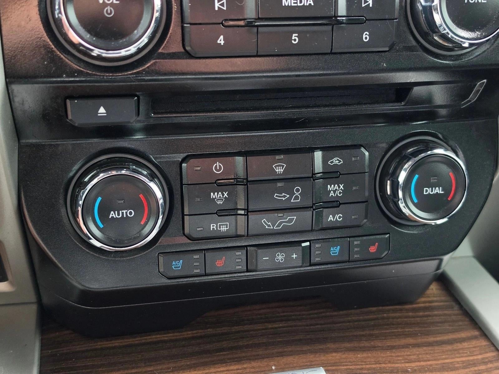 2017 Ford F-150 Lariat 4WD SuperCrew 5.5' Box