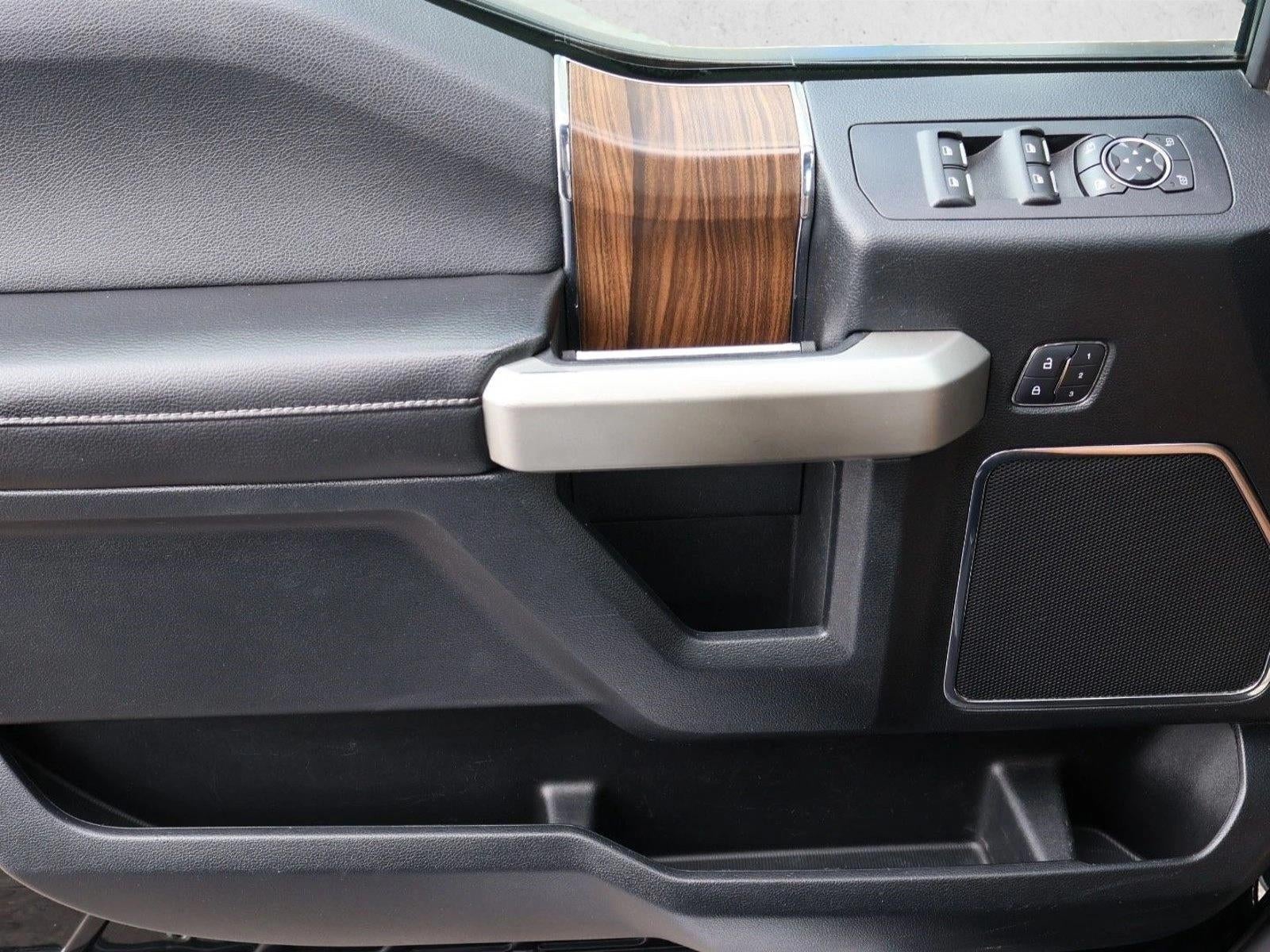 2017 Ford F-150 Lariat 4WD SuperCrew 5.5' Box