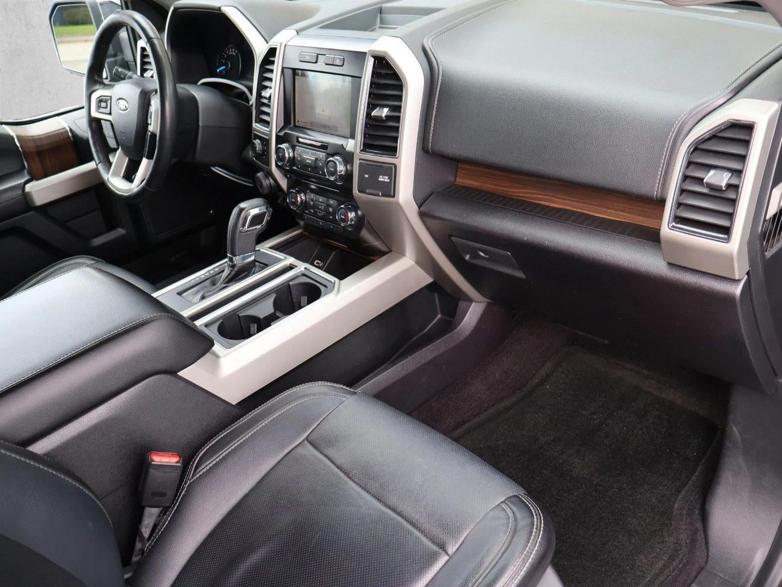 2017 Ford F-150 Lariat 4WD SuperCrew 5.5' Box