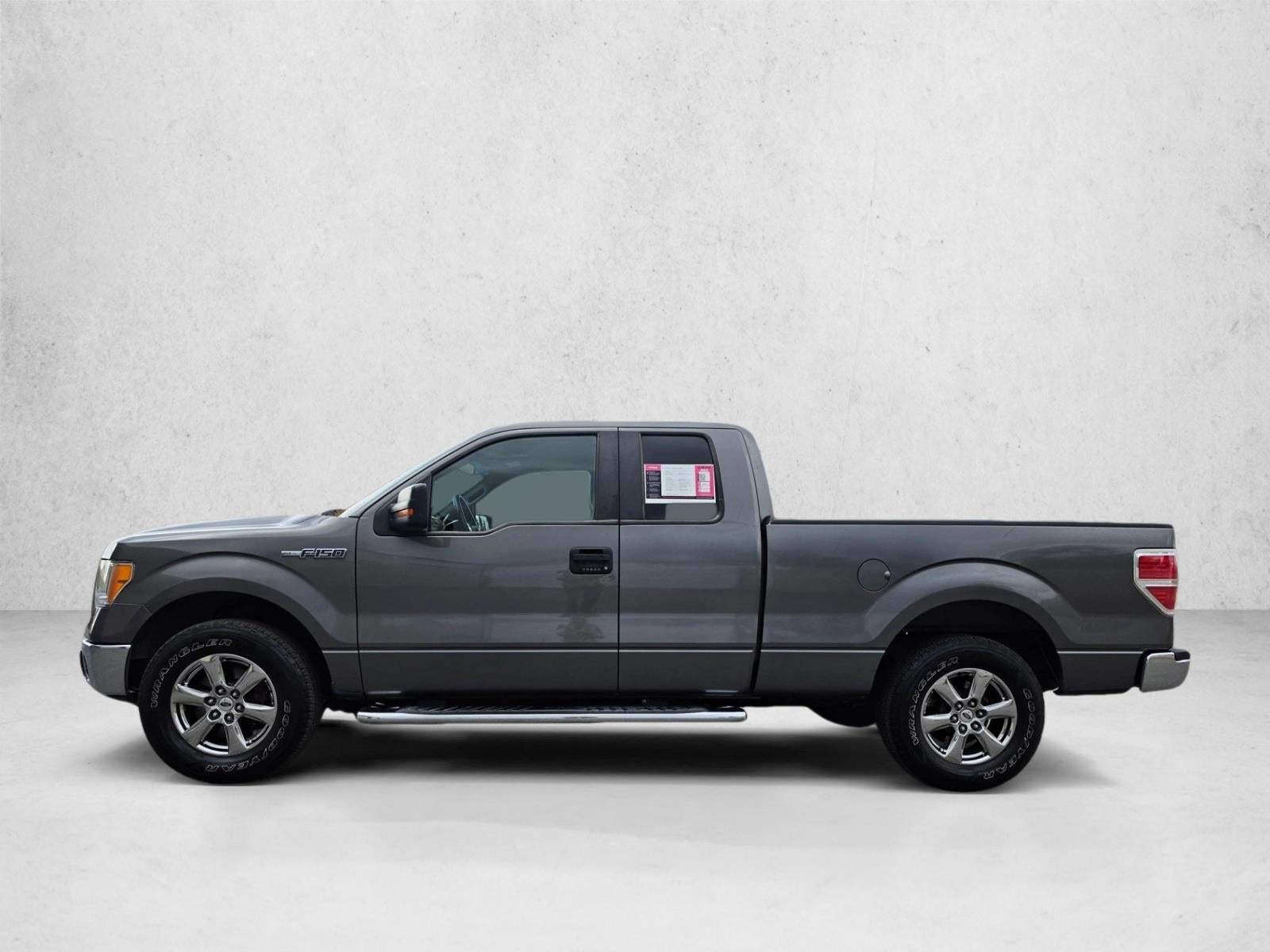 2011 Ford F-150 2WD SuperCab 6-1/2 Ft Box XLT