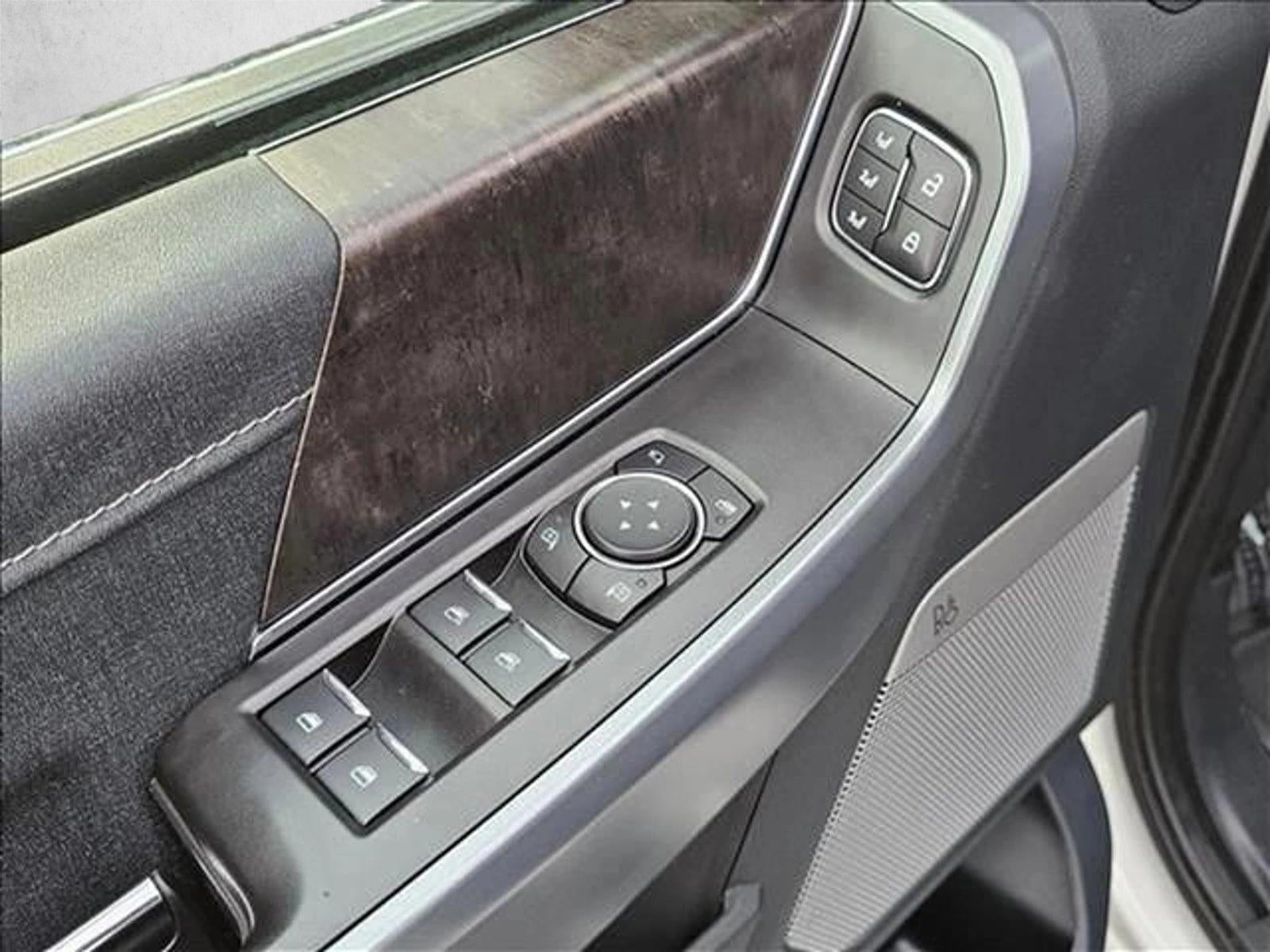 2021 Ford F-150 LARIAT 4WD SuperCrew 5.5' Box