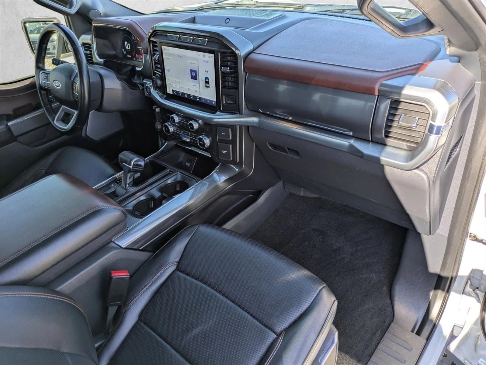 2022 Ford F-150 LARIAT 4WD SuperCrew 5.5' Box