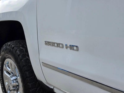2018 Chevrolet Silverado 2500 HD Crew Cab Standard Box 4-Wheel Drive LTZ