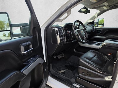 2018 Chevrolet Silverado 2500 HD Crew Cab Standard Box 4-Wheel Drive LTZ