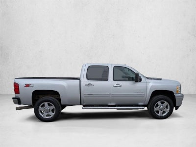 2014 Chevrolet Silverado 2500 HD Crew Cab Standard Box 4-Wheel Drive LT