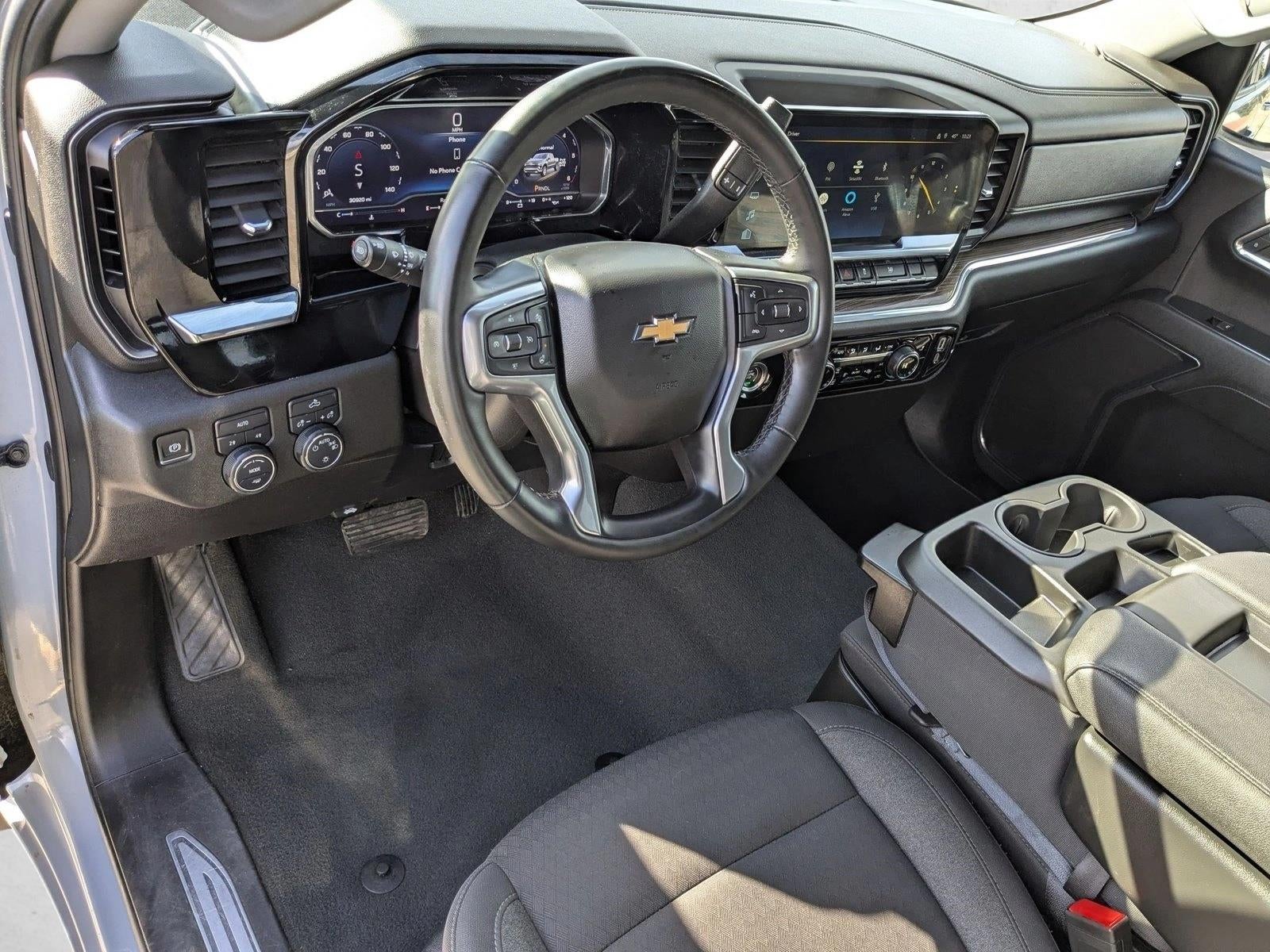 2024 Chevrolet Silverado 1500 Crew Cab Short Box 4-Wheel Drive LT 2FL