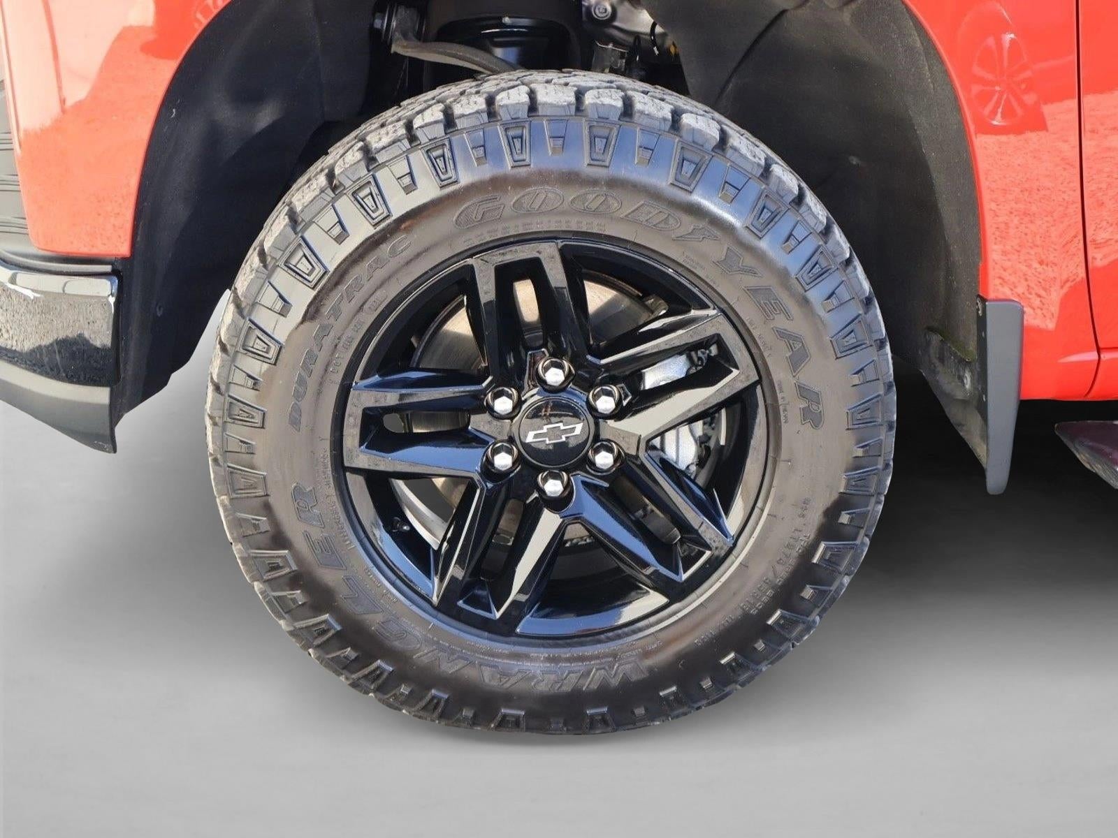 2021 Chevrolet Silverado 1500 Crew Cab Short Box 4-Wheel Drive Custom Trail Boss