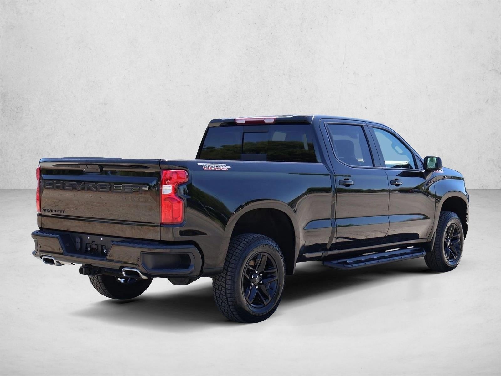 2022 Chevrolet Silverado 1500 LTD Crew Cab Standard Box 4-Wheel Drive LT Trail Boss