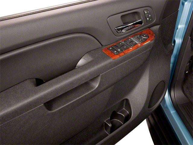 2011 GMC Yukon AWD 4dr 1500 Denali
