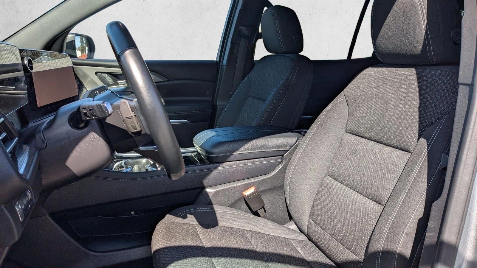 2024 Chevrolet Traverse LT w/2LT