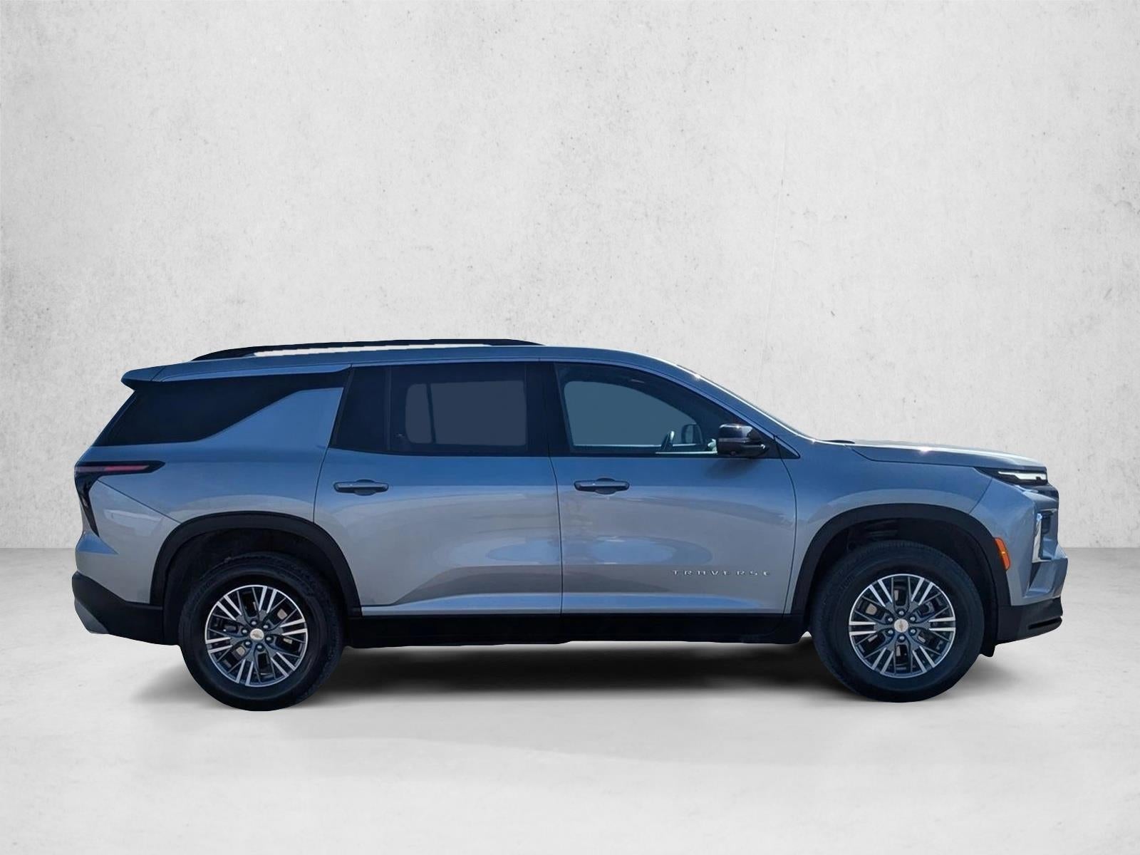 2024 Chevrolet Traverse LT w/2LT