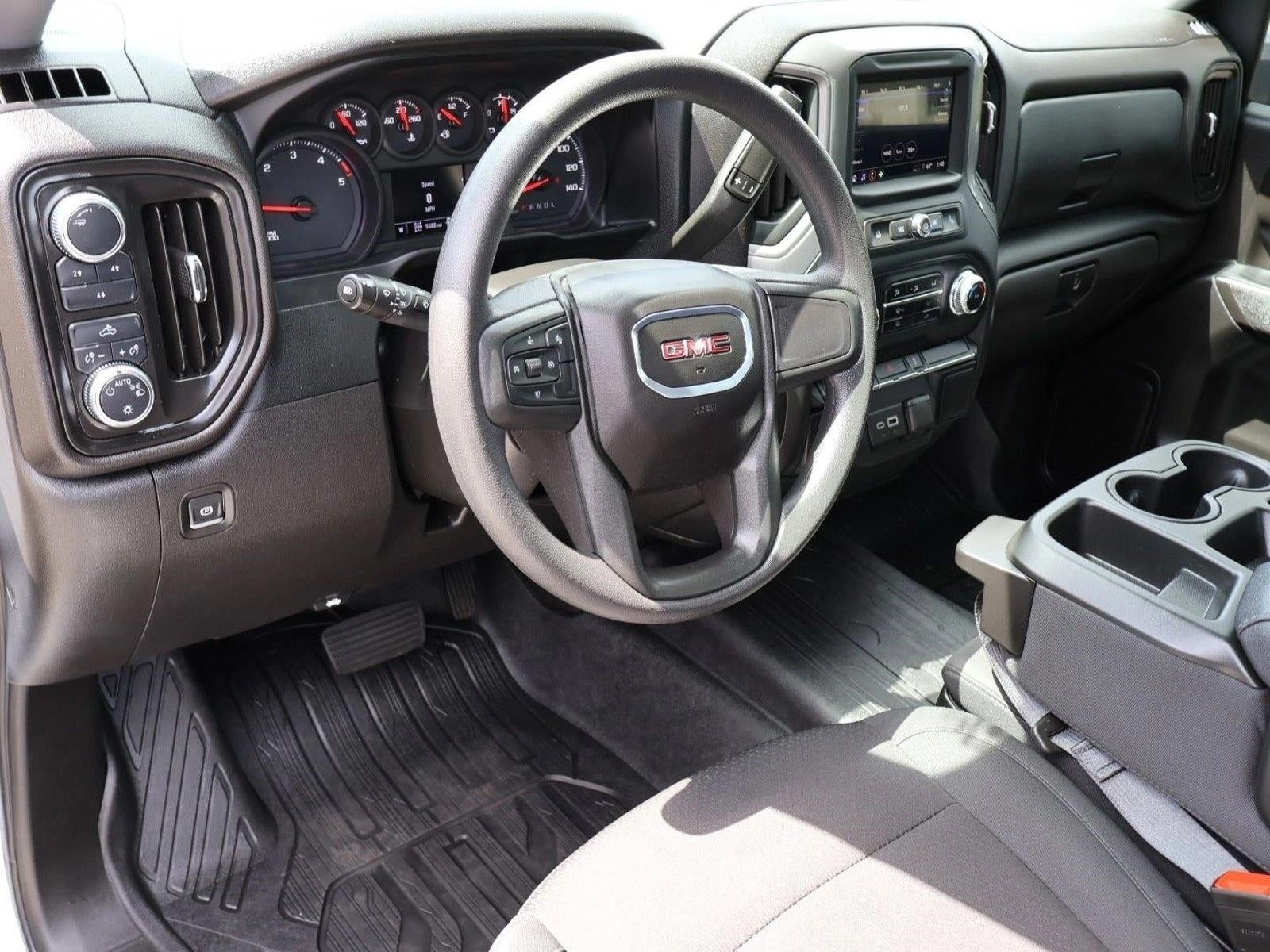 2025 GMC Sierra 2500 HD Regular Cab Long Box 4-Wheel Drive Pro