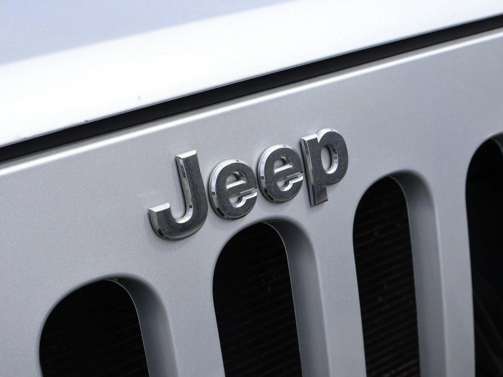 2011 Jeep Wrangler 4WD 2dr Sport