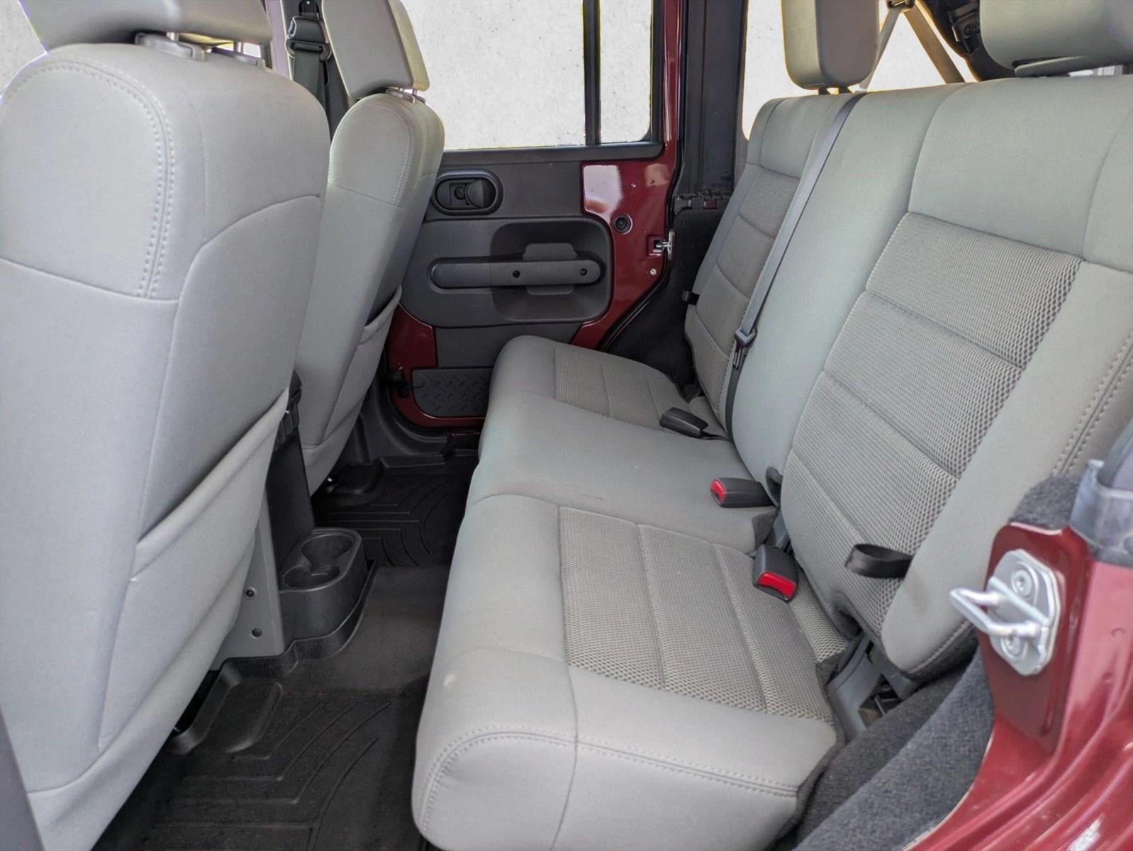2009 Jeep Wrangler Unlimited 4WD 4dr Sahara