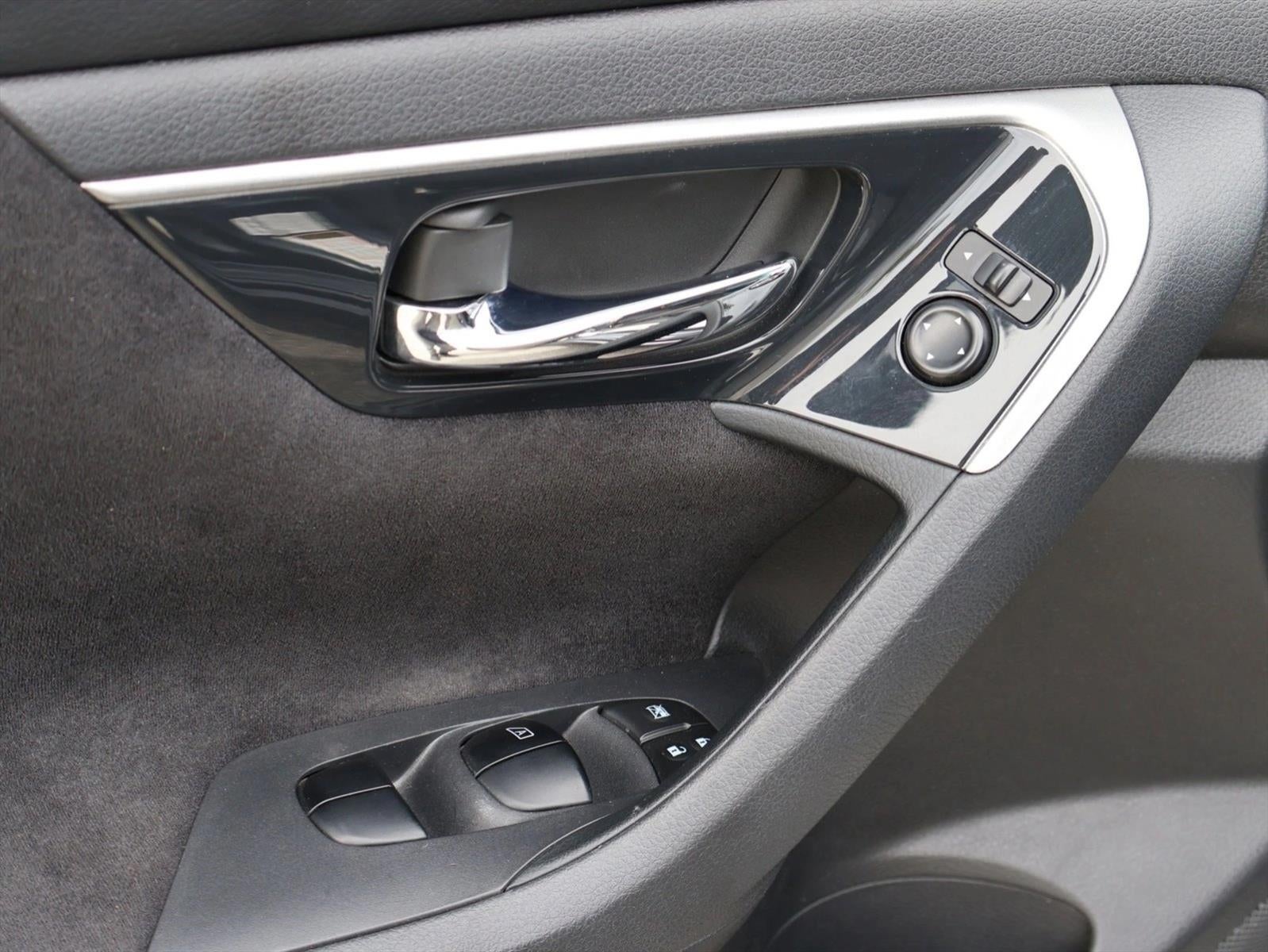 2013 Nissan Altima 4dr Sdn I4 2.5 SV