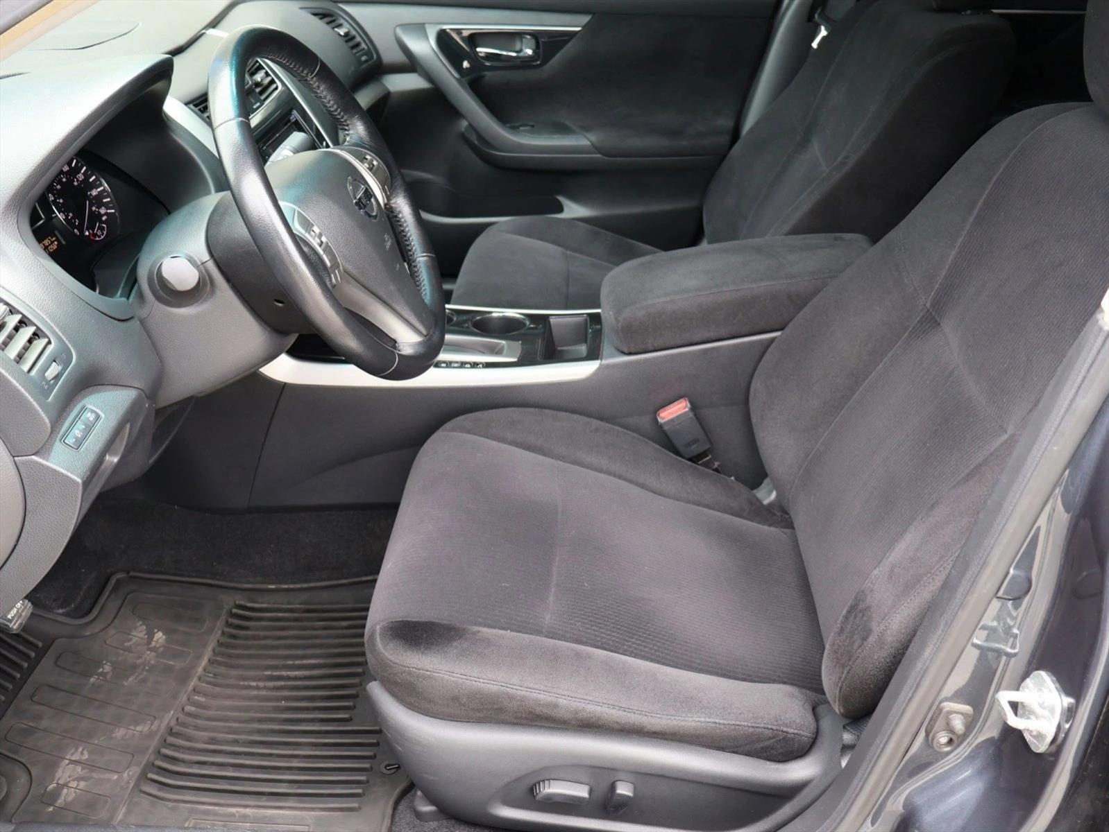 2013 Nissan Altima 4dr Sdn I4 2.5 SV