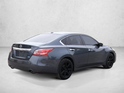 2013 Nissan Altima 4dr Sdn I4 2.5 SV